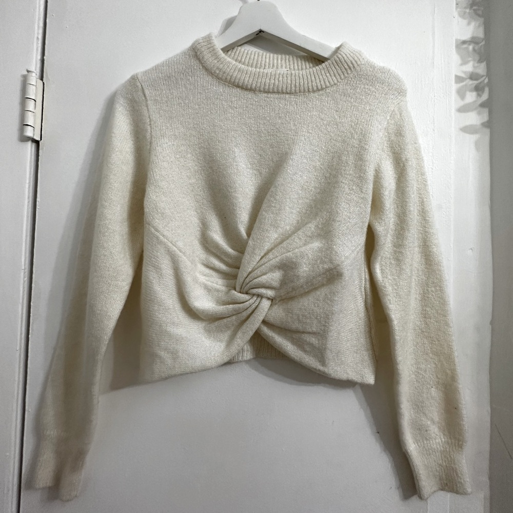 Short Beige MANGO pullover sweater women’s size: XS-S